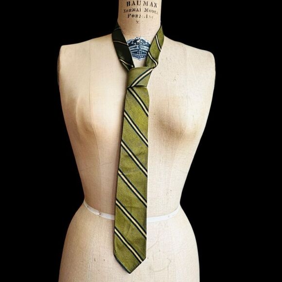 Vintage 1960s Rosenthal-Maretz Co. Green and Gold Striped Silk Neck ties - Picture 3 of 16